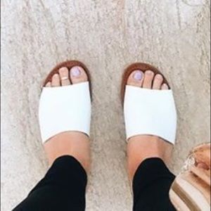 NWOT White slide on sandals size 11